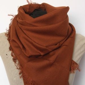 GEOFFREY BEENE - SQUARE SHAWL CHOCOLATE